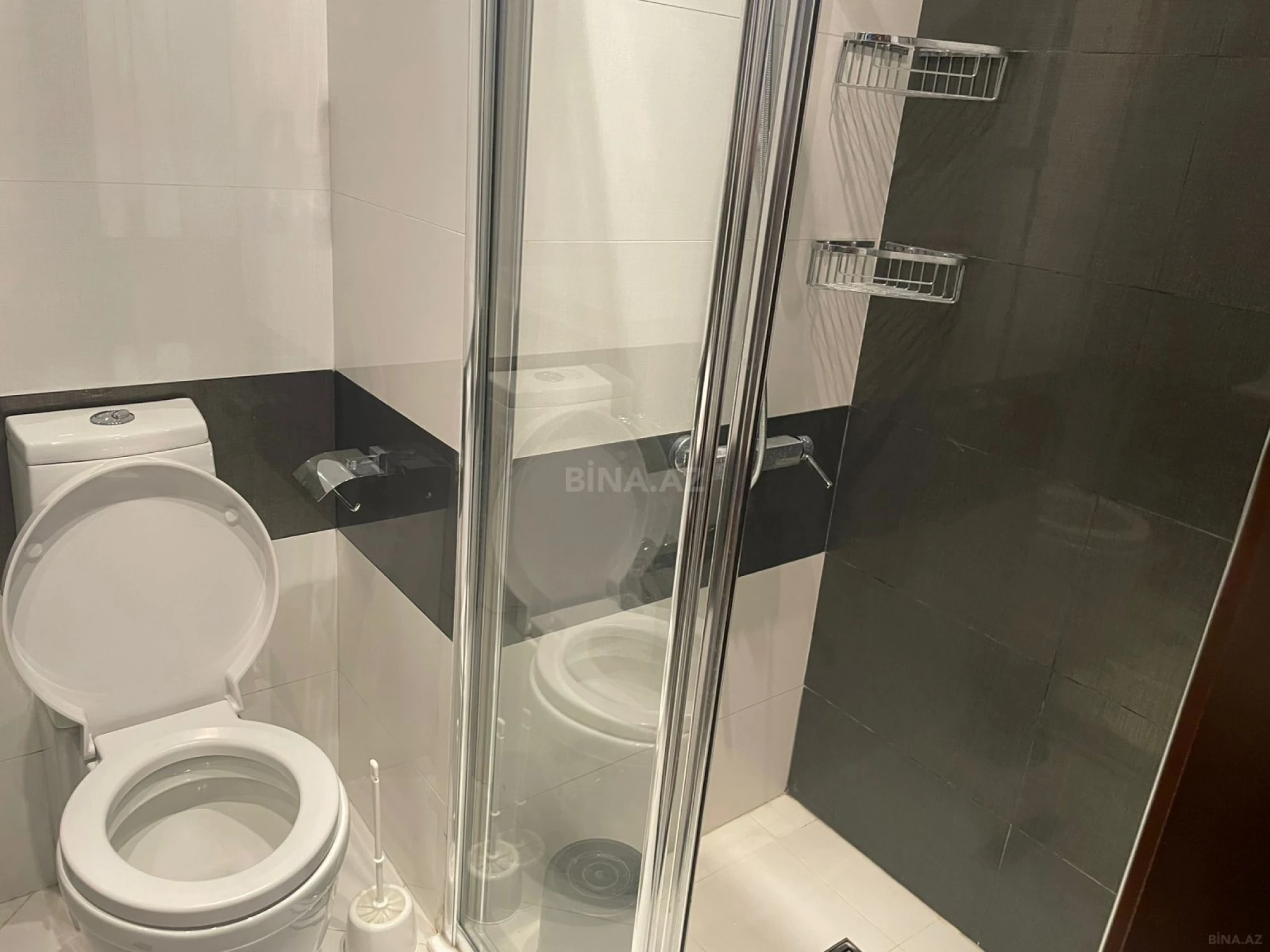 Kirayə verilir 4 otaqlı mənzil 170 m²