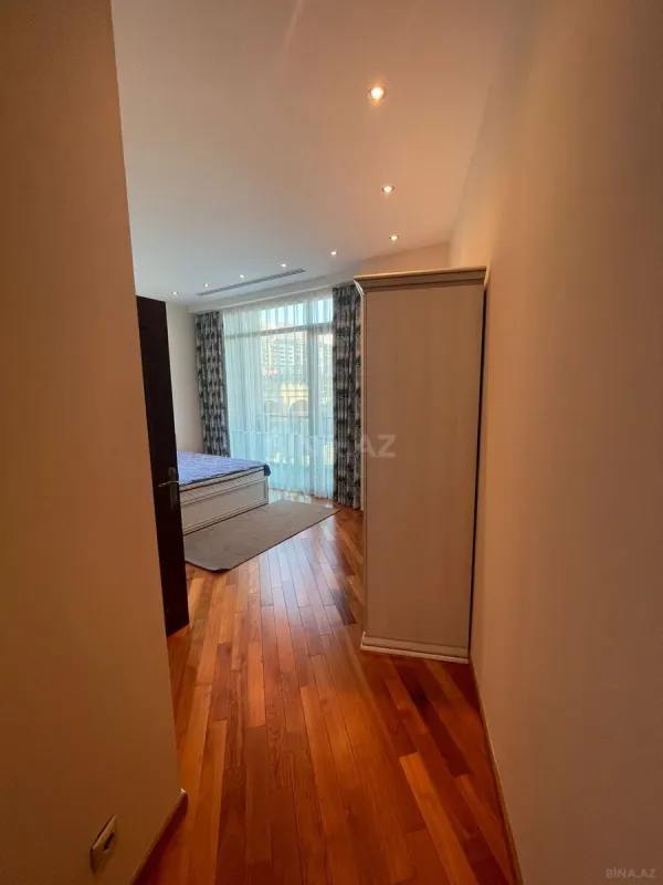 Kirayə verilir 4 otaqlı mənzil 170 m²