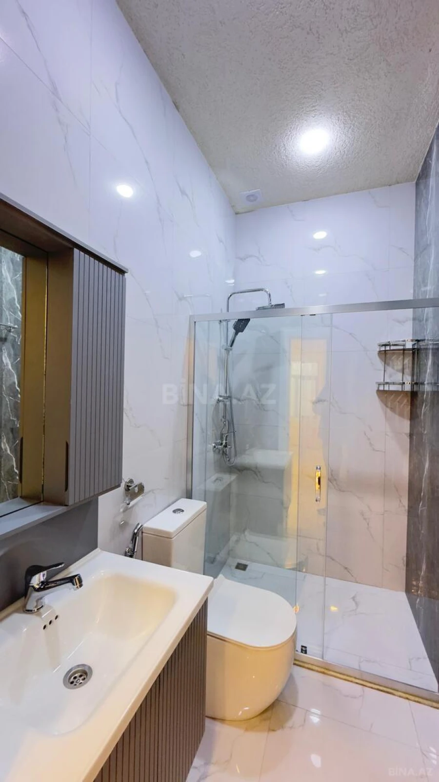 Satılır 4 otaqlı həyət evi 170 m²