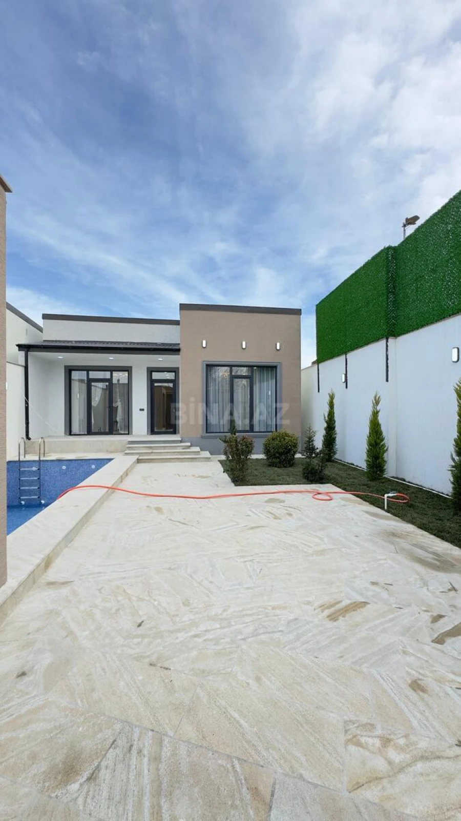 Satılır 4 otaqlı həyət evi 170 m²