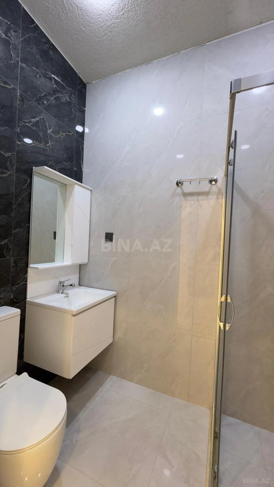 Satılır 4 otaqlı həyət evi 170 m²