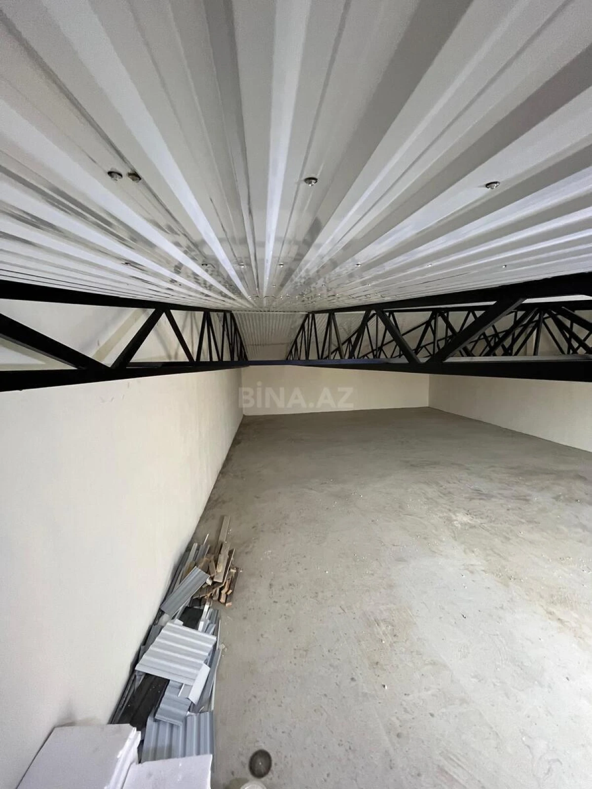 Kirayə verilir qaraj 1200 m²