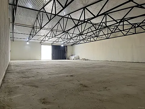 Kirayə verilir qaraj 1200 m² — Bakı 1200.00 m²