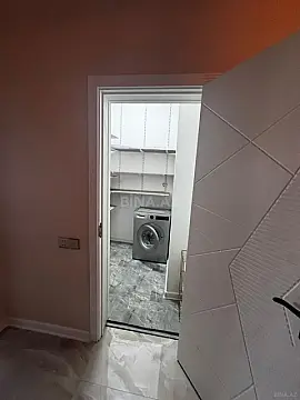 Kirayə verilir 2 otaqlı mənzil 75 m²
