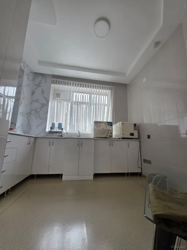 Satılır obyekt 105 m²