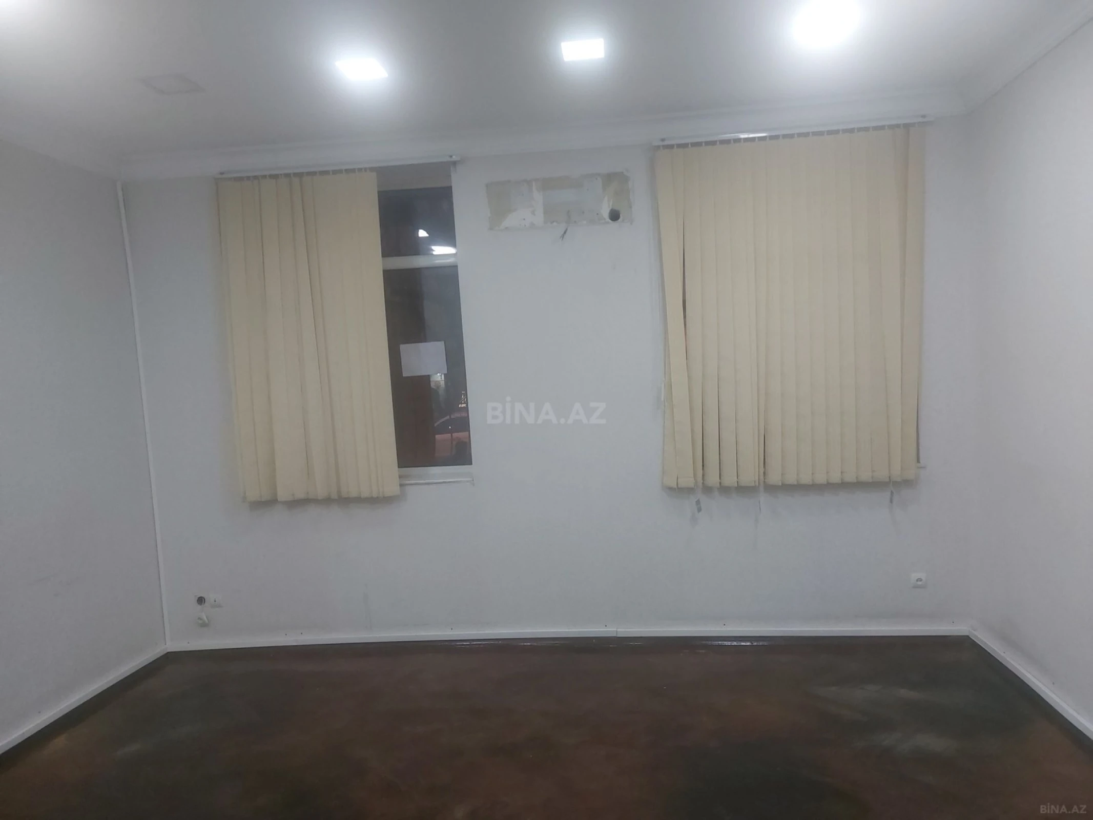 Kirayə verilir 3 otaqlı ofis 65 m²