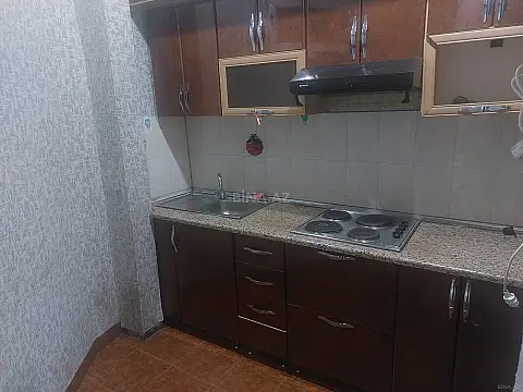 Kirayə verilir 3 otaqlı ofis 65 m²