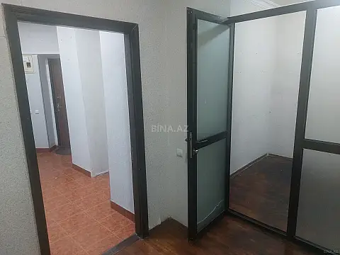 Kirayə verilir 3 otaqlı ofis 65 m²