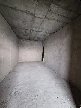 Satılır 4 otaqlı mənzil 205 m²