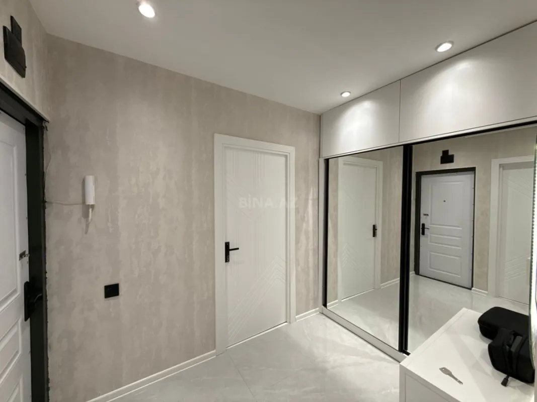 Satılır 2 otaqlı mənzil 65 m²
