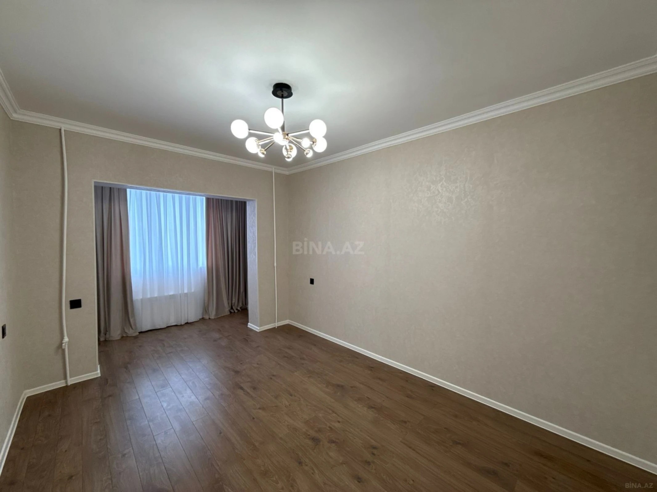 Satılır 2 otaqlı mənzil 65 m²