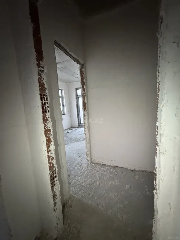 Satılır 3 otaqlı mənzil 147 m²