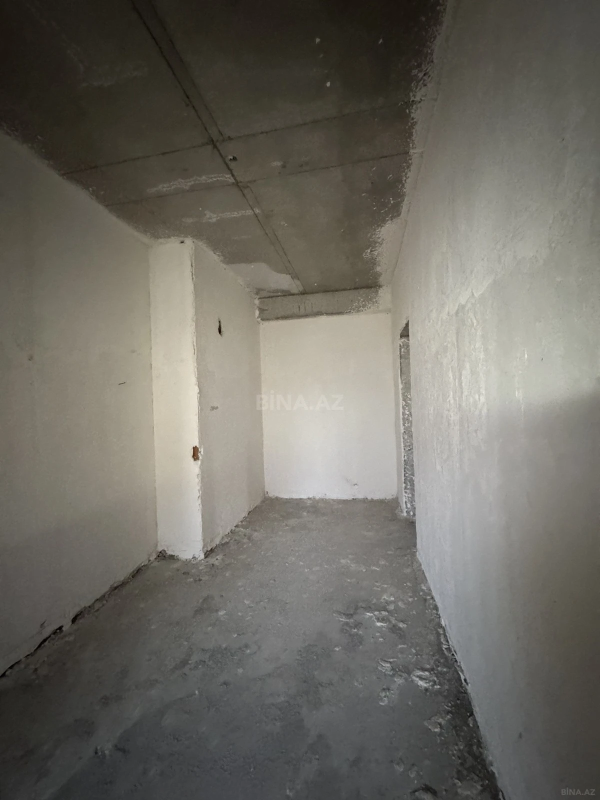 Satılır 3 otaqlı mənzil 147 m²