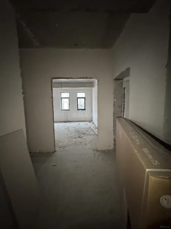 Satılır 3 otaqlı mənzil 147 m²