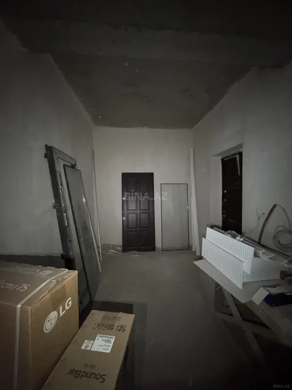 Satılır 3 otaqlı mənzil 147 m²