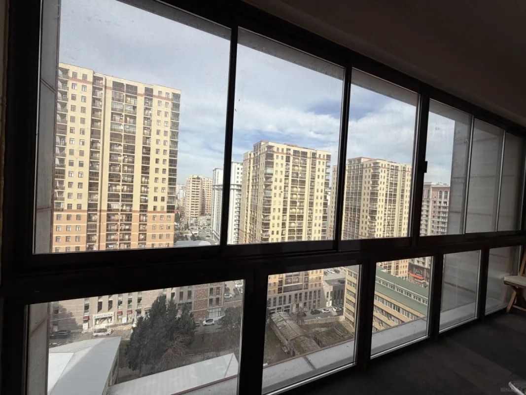 Kirayə verilir 2 otaqlı mənzil 72 m²