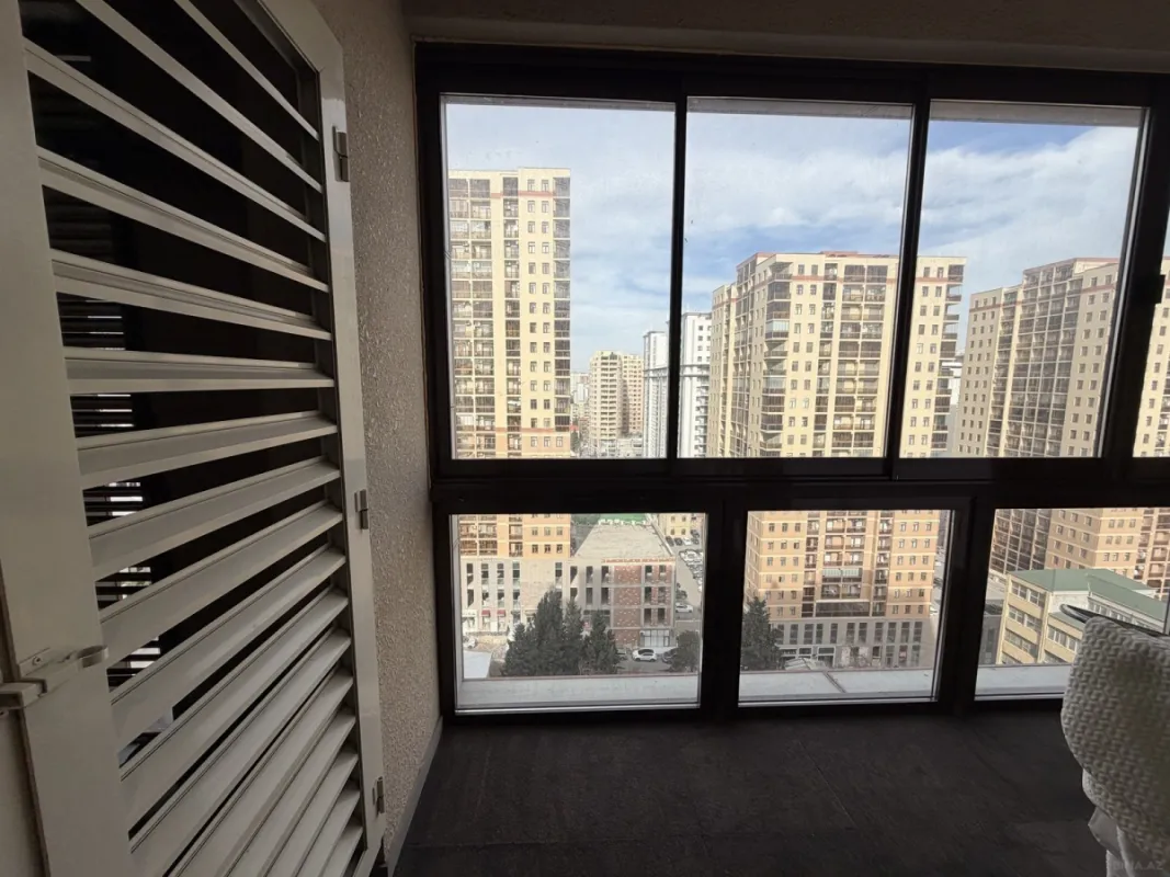 Kirayə verilir 2 otaqlı mənzil 72 m²