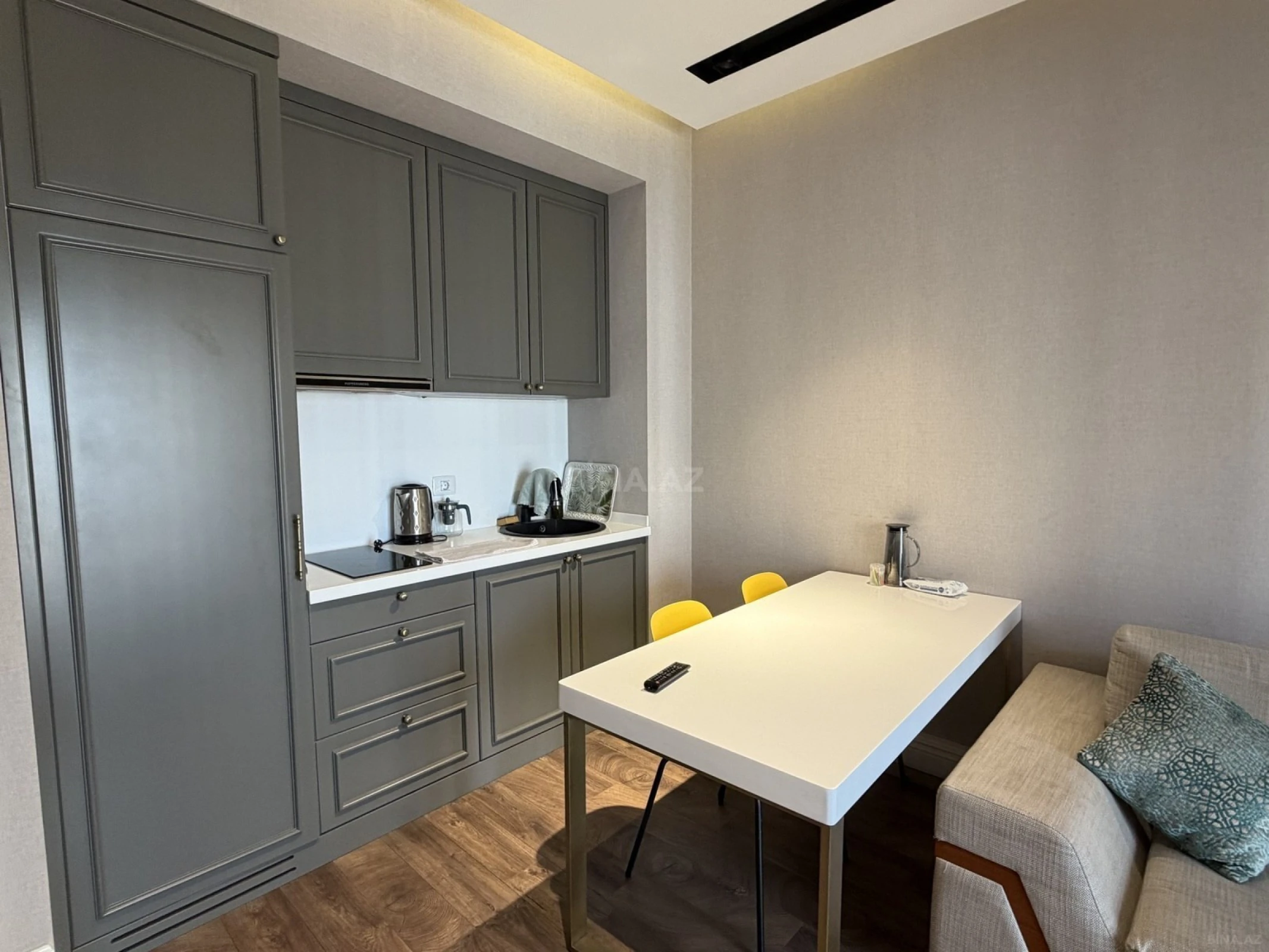 Kirayə verilir 2 otaqlı mənzil 72 m²