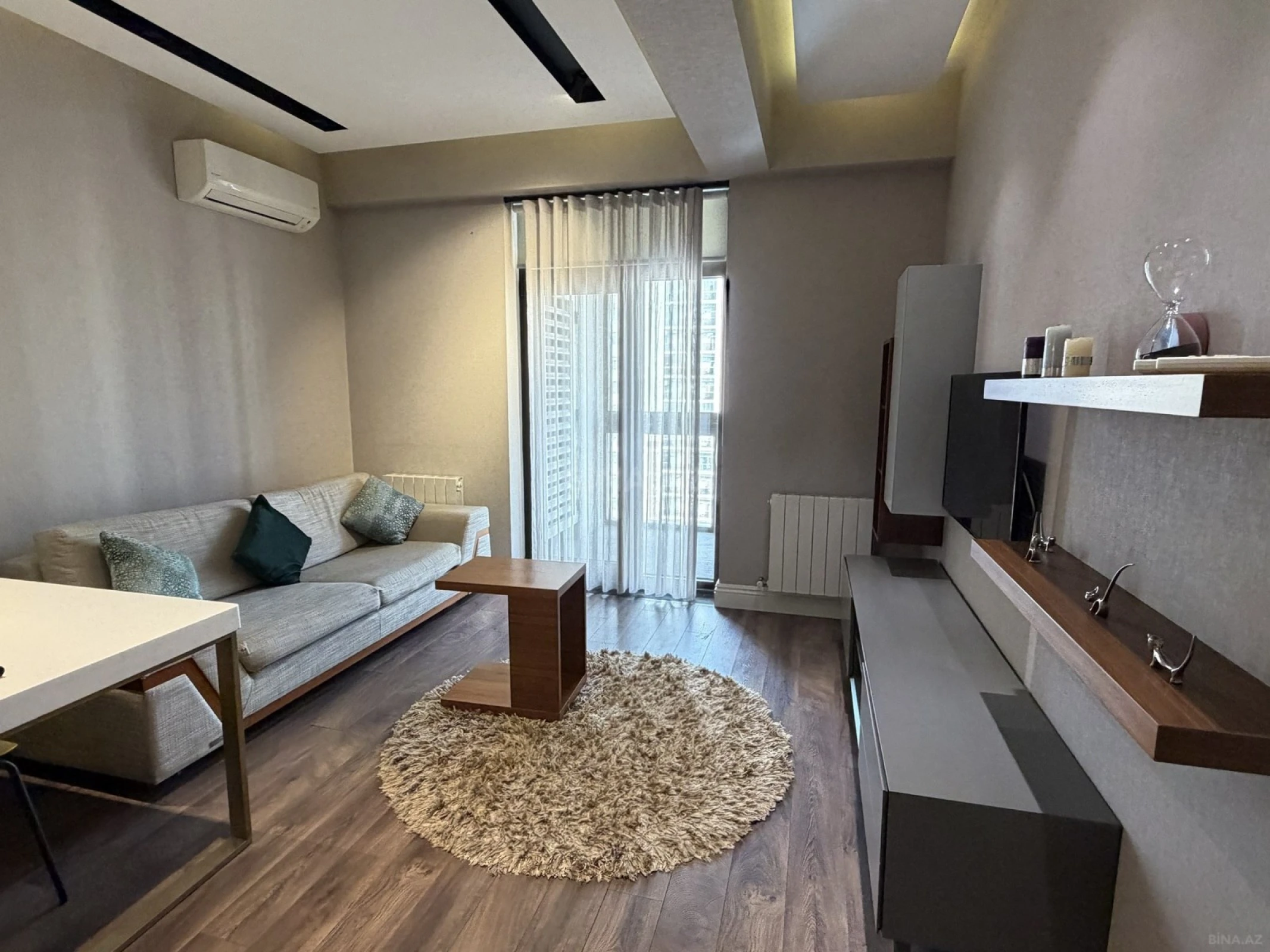 Kirayə verilir 2 otaqlı mənzil 72 m²