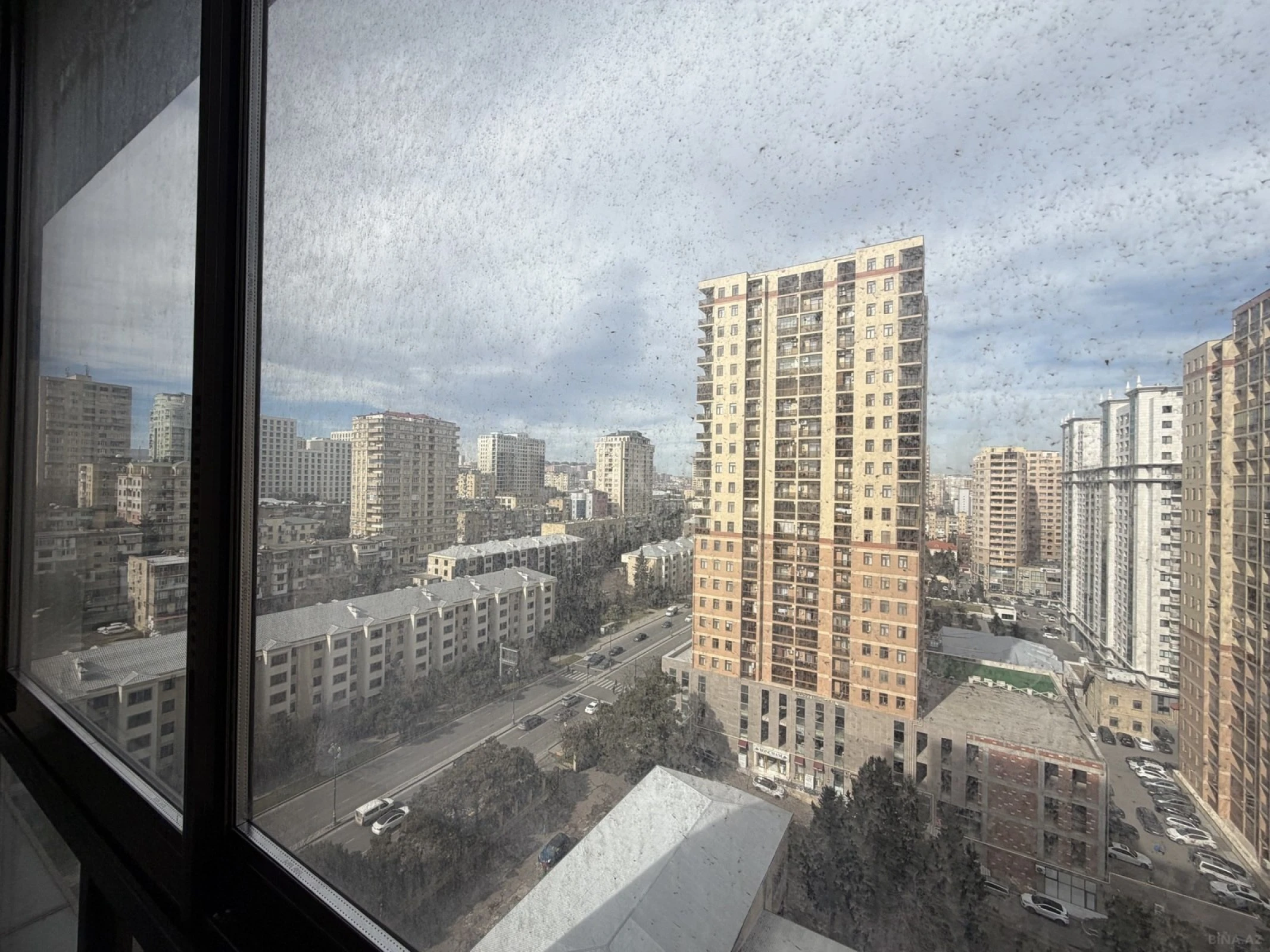 Kirayə verilir 2 otaqlı mənzil 72 m²