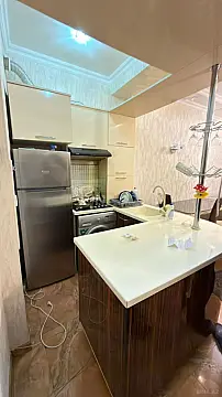 Kirayə verilir 2 otaqlı mənzil 68 m²