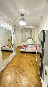 Kirayə verilir 2 otaqlı mənzil 68 m²