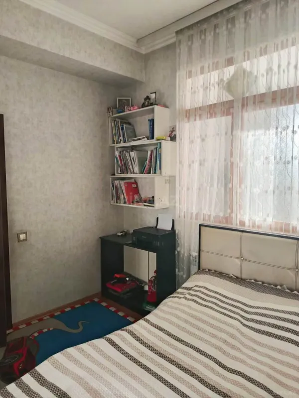 Satılır 2 otaqlı mənzil 41 m²