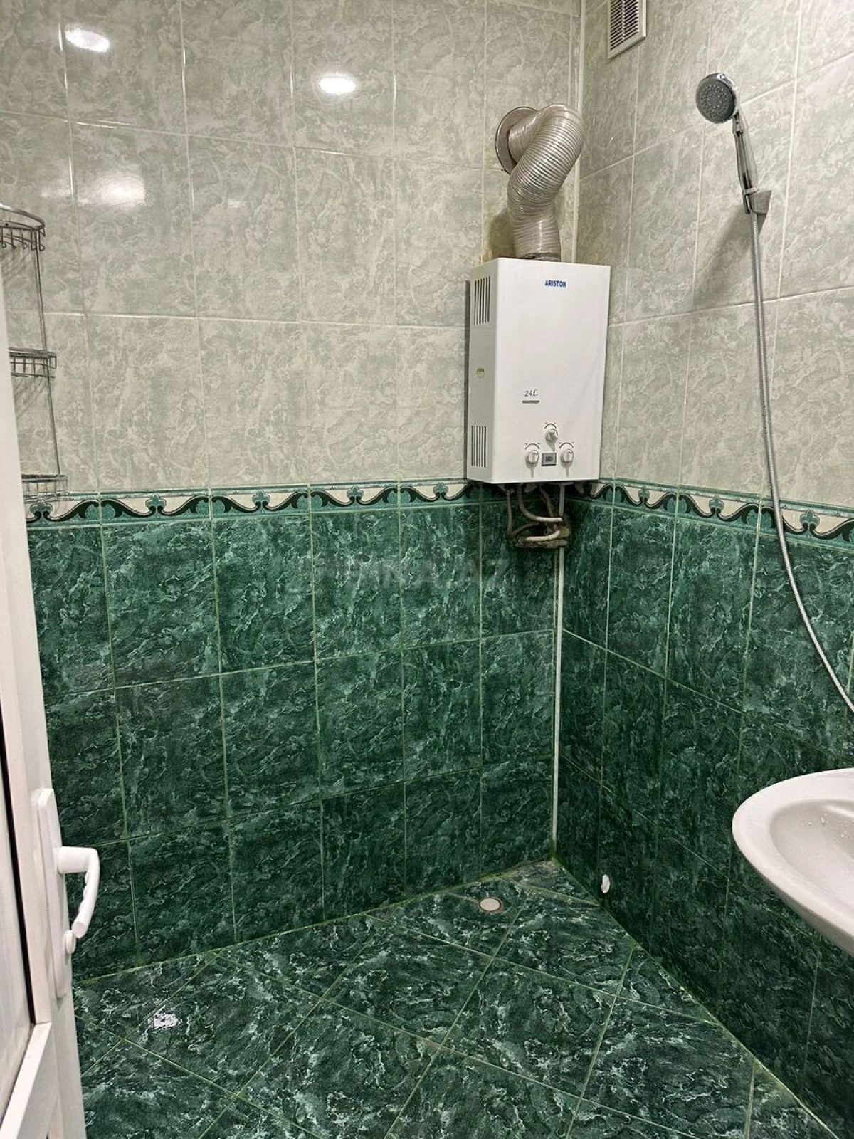 Satılır 2 otaqlı mənzil 45 m²