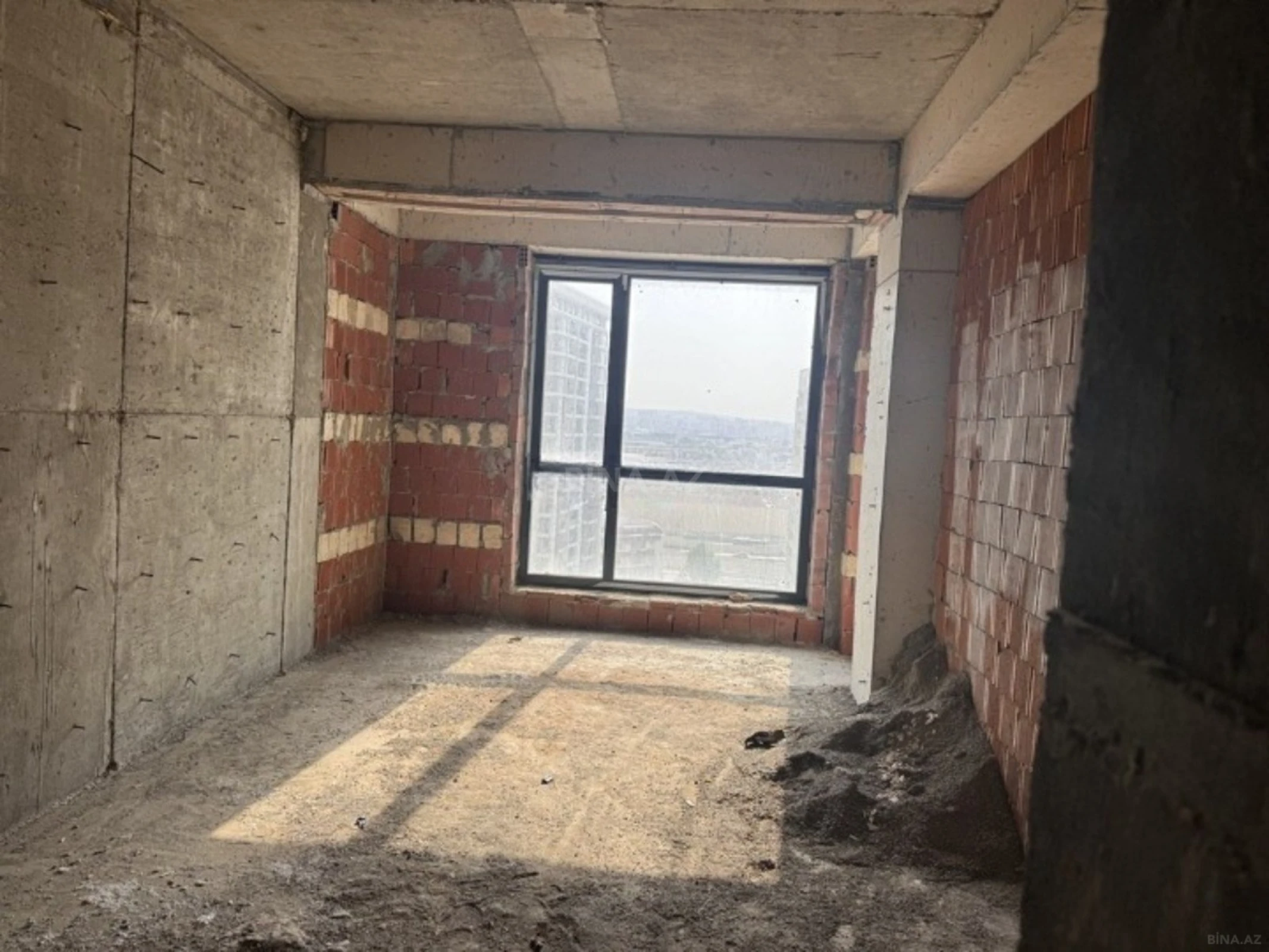 Satılır 2 otaqlı mənzil 66 m²