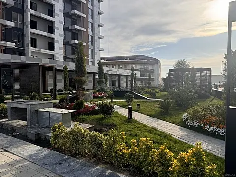 Satılır 2 otaqlı mənzil 66 m²