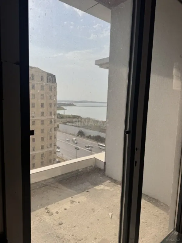 Satılır 2 otaqlı mənzil 66 m²