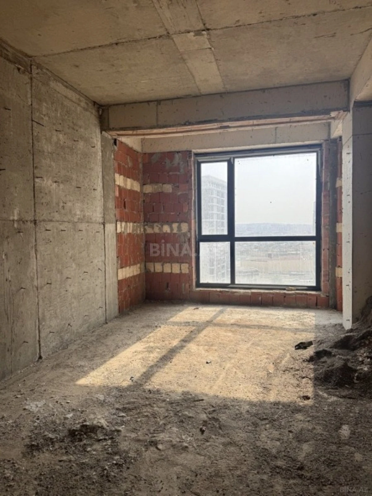 Satılır 2 otaqlı mənzil 66 m²
