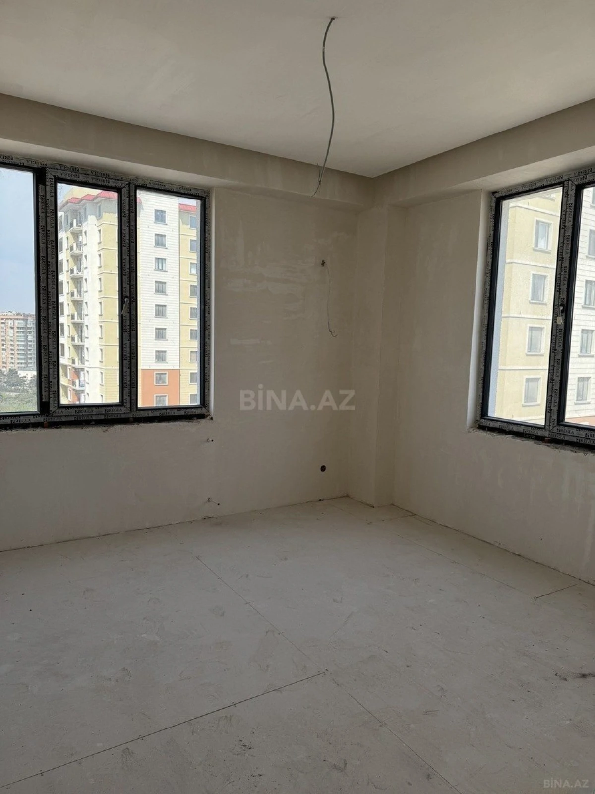Satılır 3 otaqlı mənzil 85 m²
