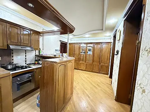 Kirayə verilir 3 otaqlı mənzil 105 m²