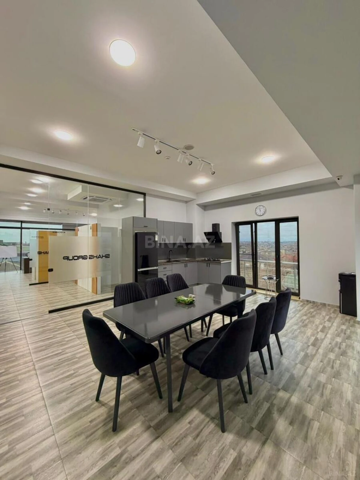 Satılır obyekt 750 m²