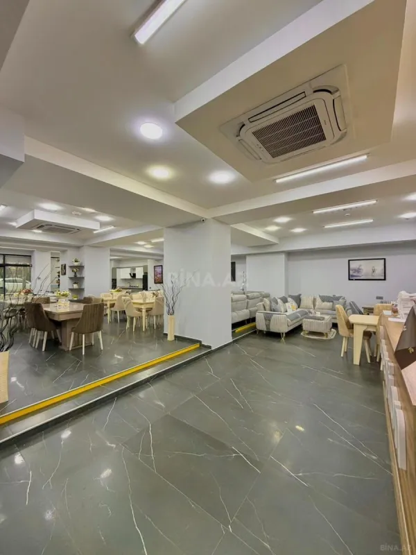 Satılır obyekt 750 m²