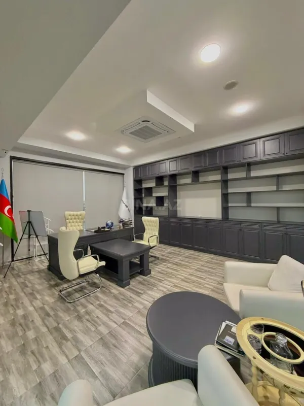 Satılır obyekt 750 m²