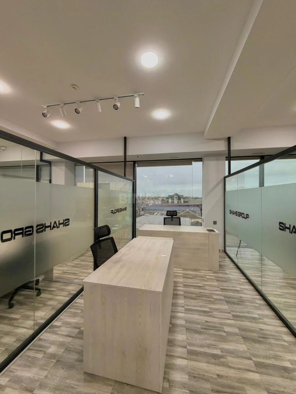 Satılır obyekt 750 m²