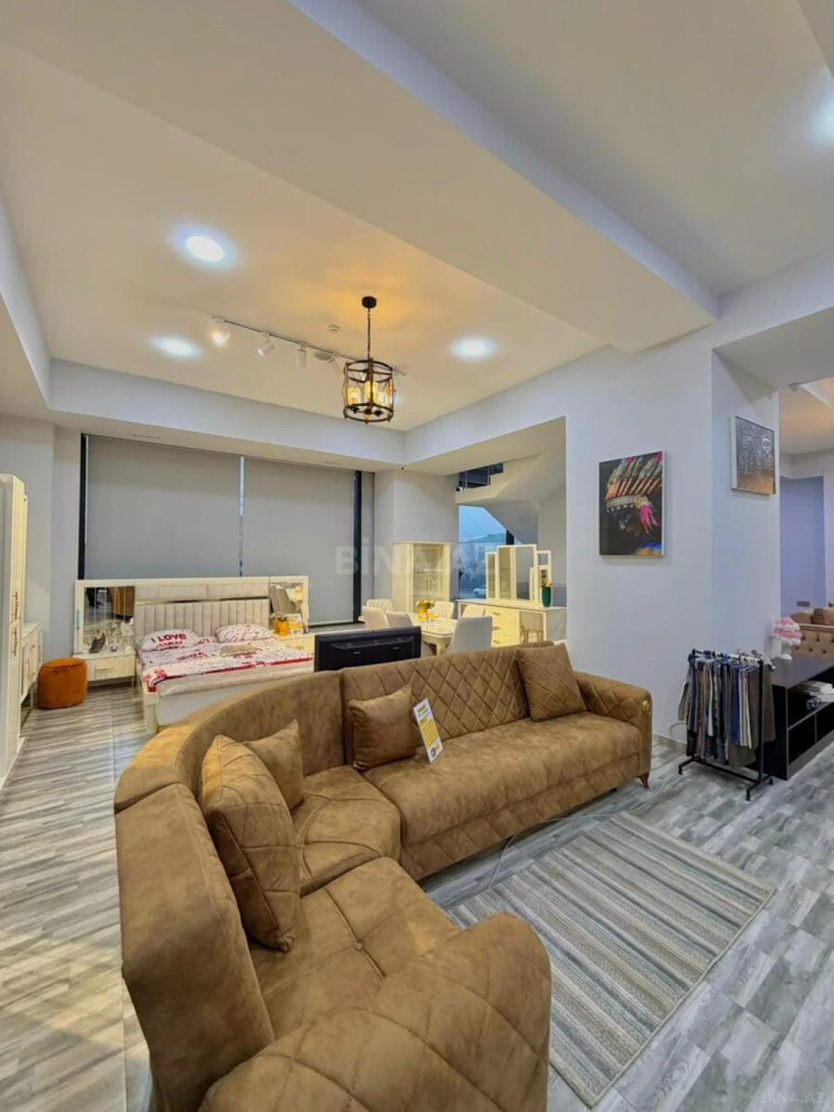 Satılır obyekt 750 m²