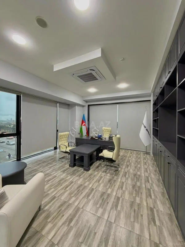 Satılır obyekt 750 m²