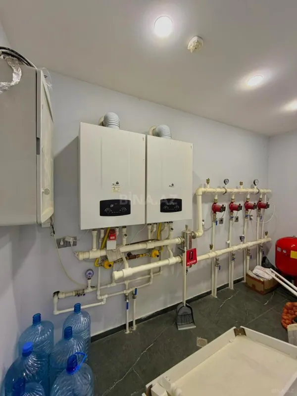 Satılır obyekt 750 m²