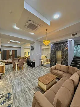 Satılır obyekt 750 m²