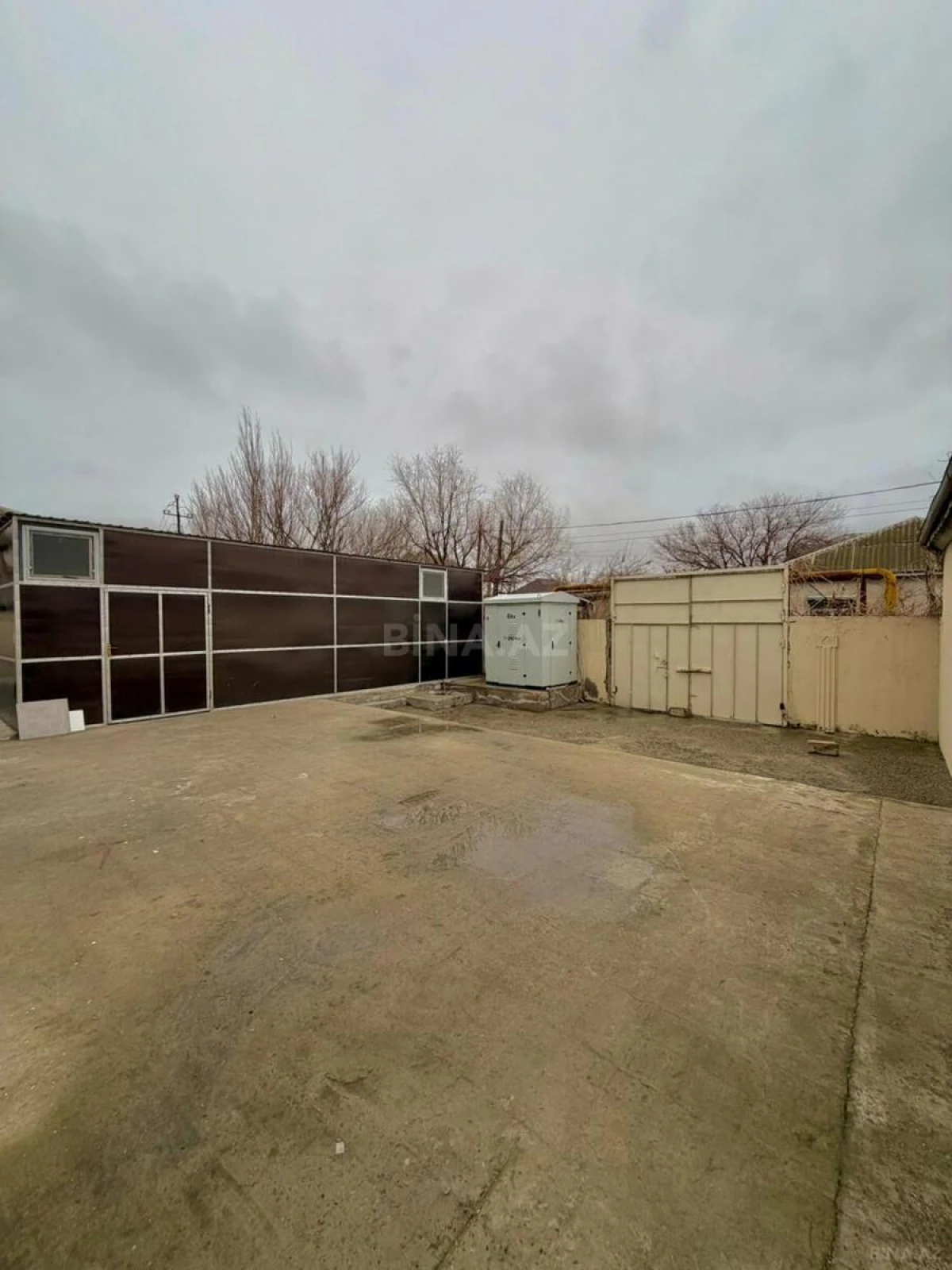 Satılır obyekt 750 m²