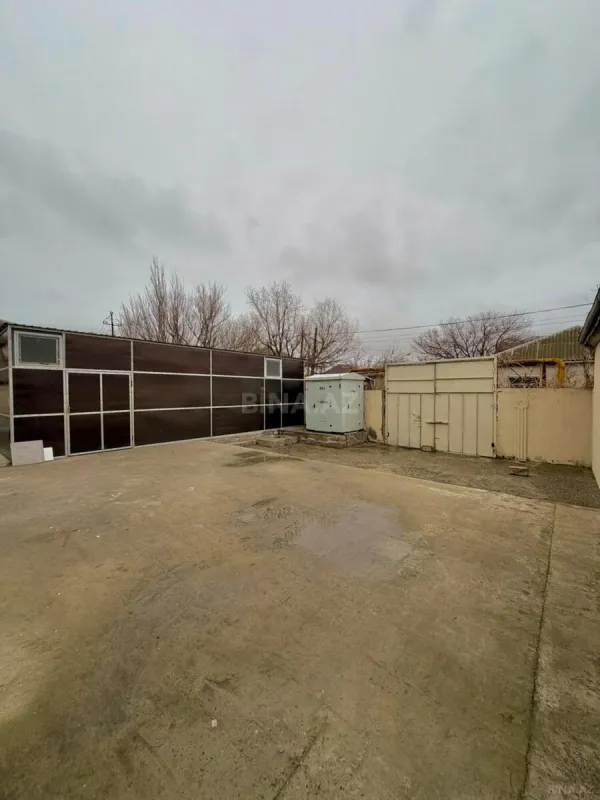 Satılır obyekt 750 m²