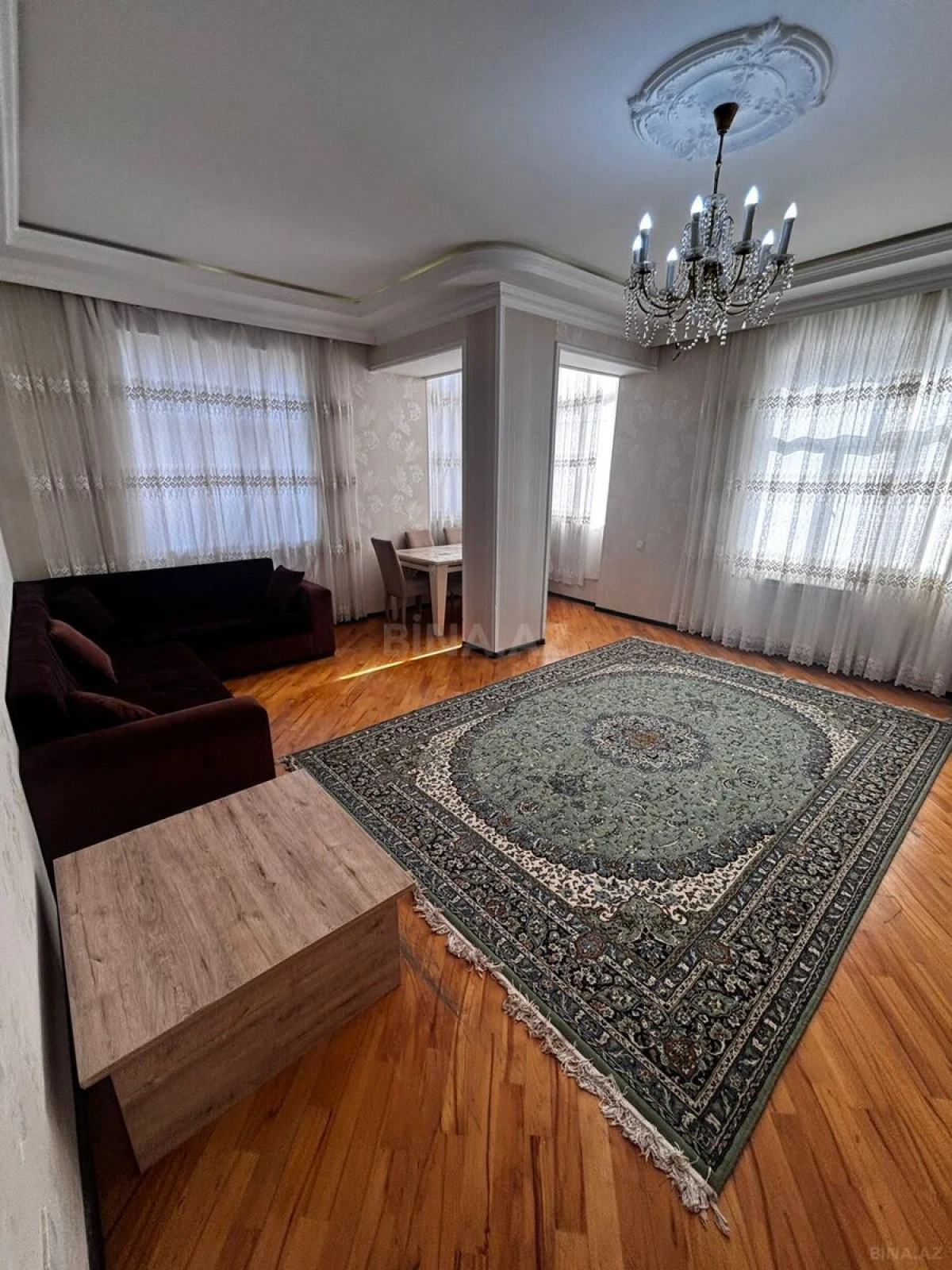 Kirayə verilir 3 otaqlı mənzil 120 m²