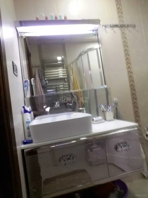 Satılır 3 otaqlı mənzil 127 m²