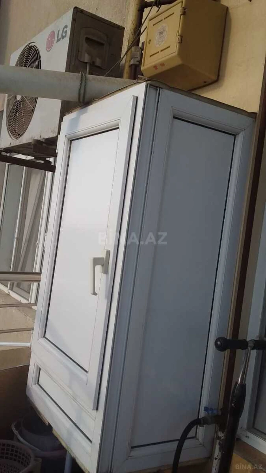 Satılır 3 otaqlı mənzil 127 m²