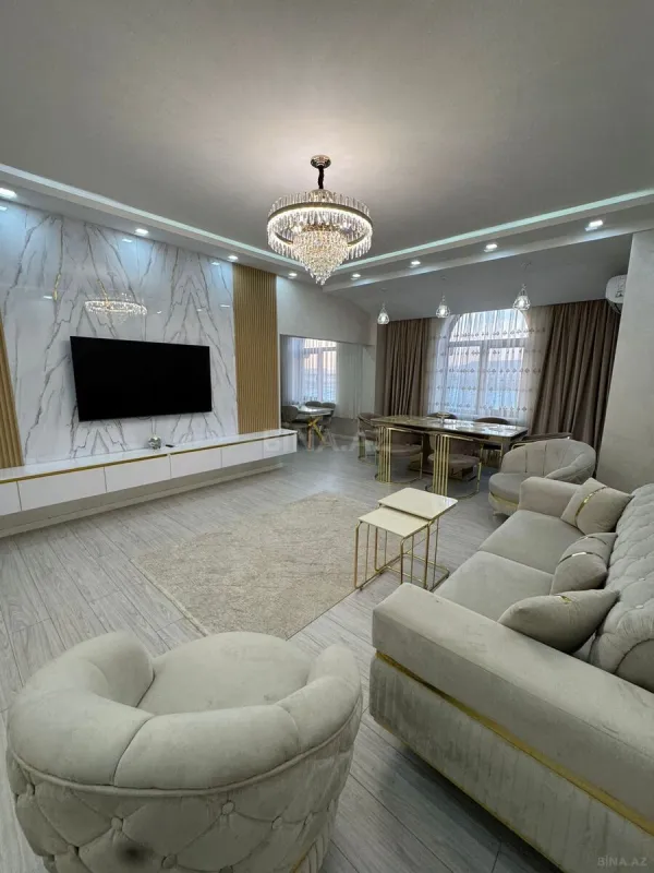 Kirayə verilir 4 otaqlı mənzil 190 m²