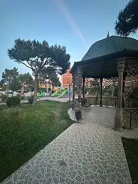 Kirayə verilir 4 otaqlı mənzil 190 m²