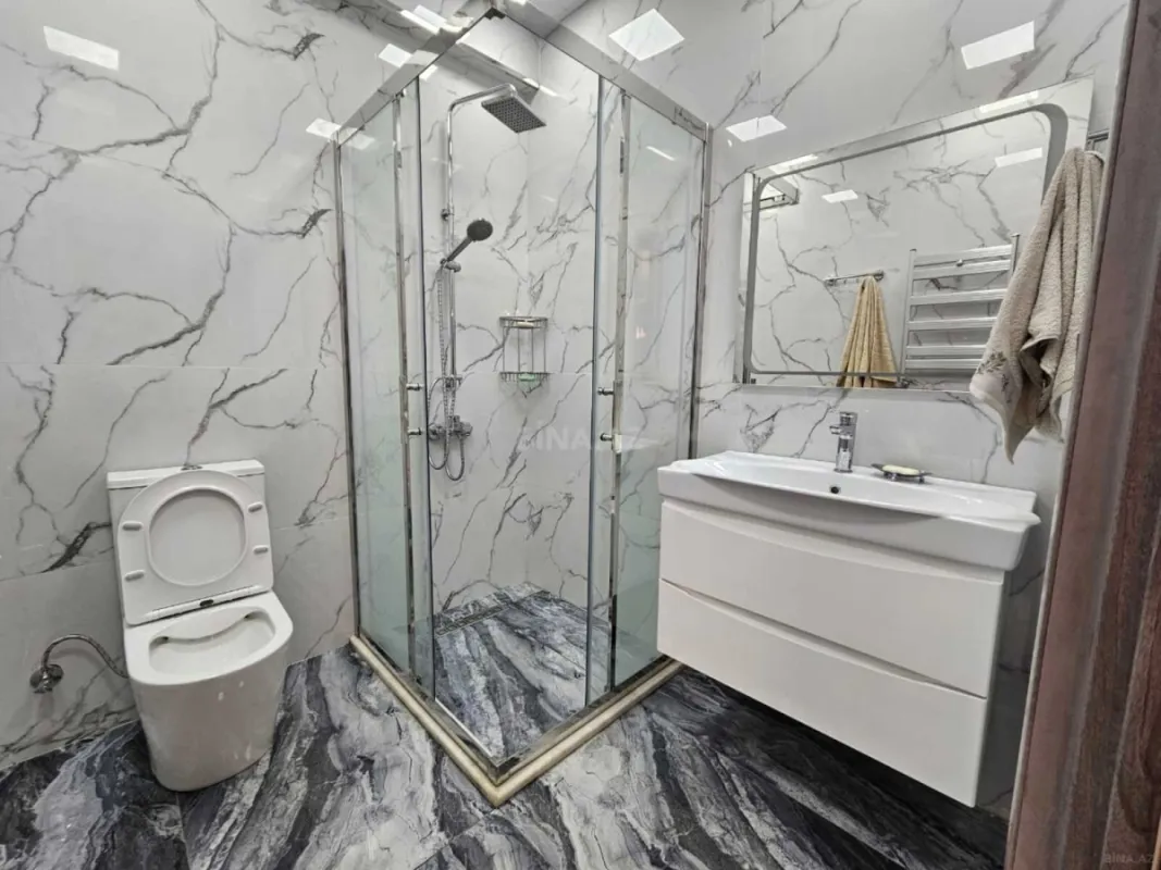 Kirayə verilir 2 otaqlı mənzil 60 m²